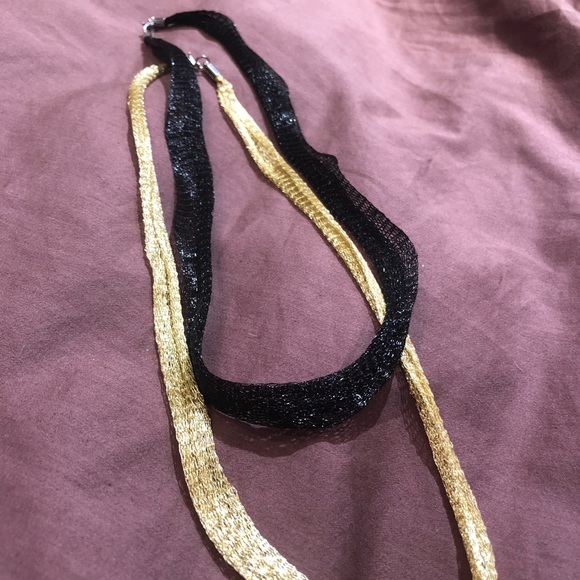 Black and Gold Moldable Jewelry - Picture 3 of 7